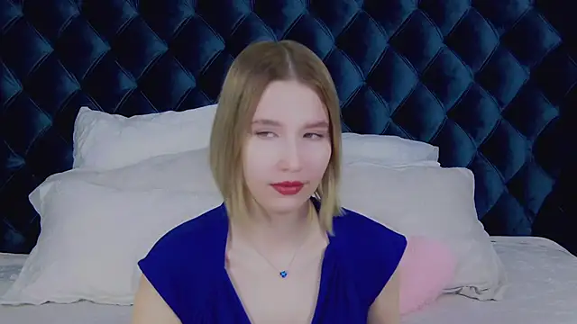 LiliLinn online show from 03.14.25