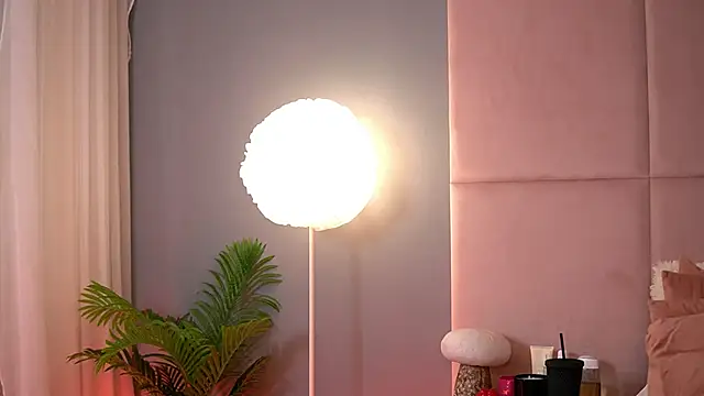 AlmaLuv online show from 03.24.26