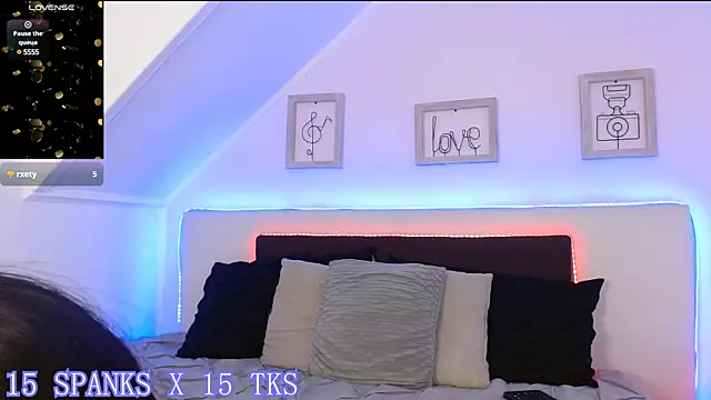 Snapshot of Tifanny_grey chatting on 12.22.24 Tifanny grey online show from 12.22.24