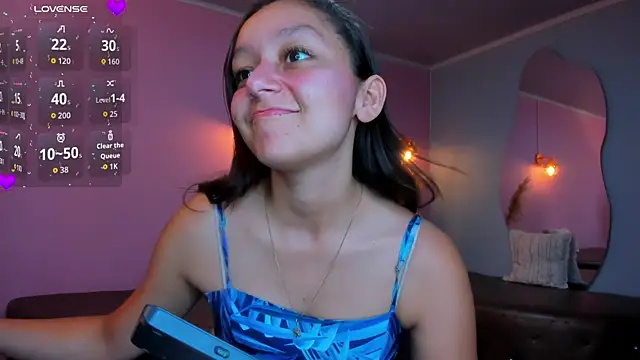 Snapshot of katy_sweet19 chatting on 11.14.25 katy sweet19 online show from 11.14.25