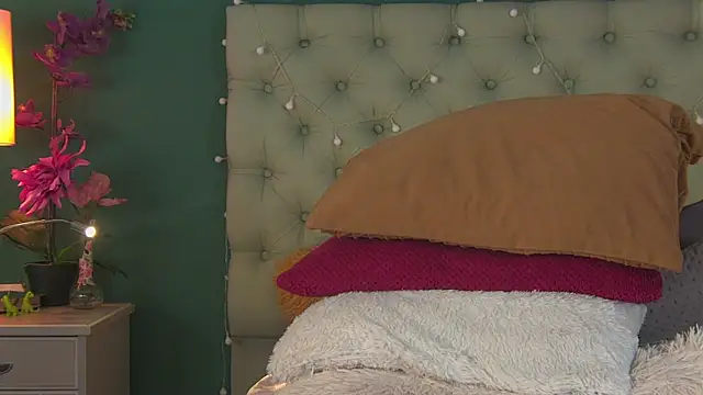 AlicePirs online show from 01.20.25