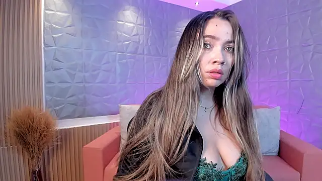 Alessia Taylorr online show from 02.25.25