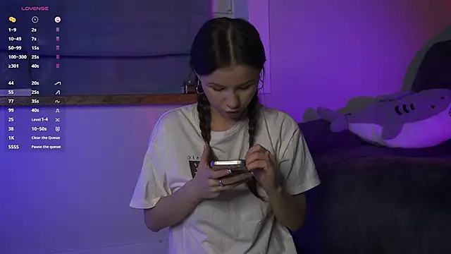 GlamourNova online show from 01.30.25