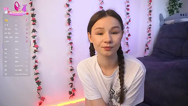 GlamourNova online show from 03.10.25