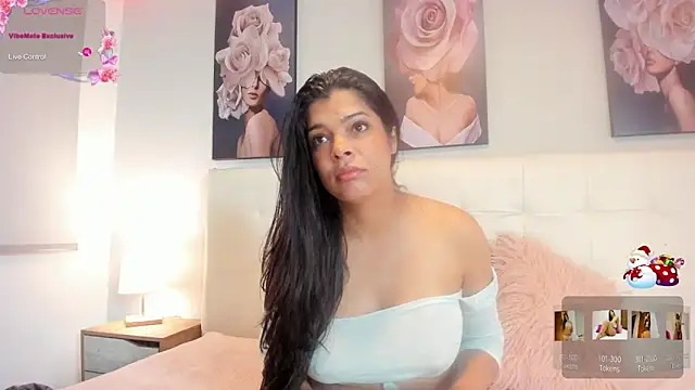 Sweetdreamses  online show from 12.06.24