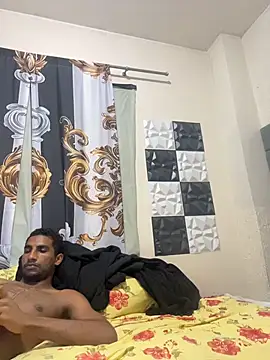 Snapshot of Indiazinhax chatting on 02.15.26 Indiazinhax online show from 02.15.26