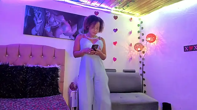 Camille rose  online show from 03.15.25