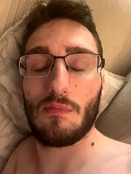 Snapshot of EE123458 chatting on 09.17.25 EE123458 online show from 09.17.25