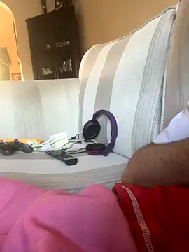 EE123458 online show from 11.28.25