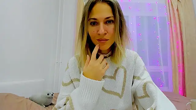 Mona Cruz online show from 12.14.24