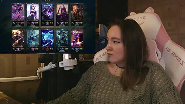 MoonlishSiren online show from 06.05.26