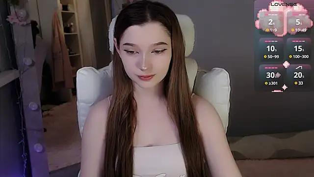 White kitty01 online show from 01.29.25