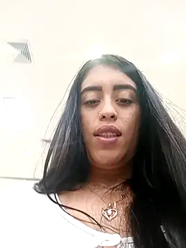Snapshot of Freyja300 chatting on 01.02.25 Freyja300 online show from 01.02.25