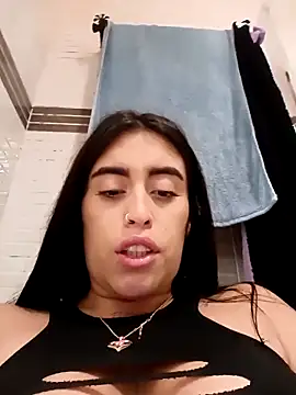 Snapshot of Freyja300 chatting on 03.12.25 Freyja300 online show from 03.12.25