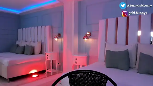 Snapshot of gabi_bunny chatting on 10.31.25 gabi bunny online show from 10.31.25