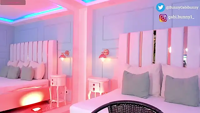 Snapshot of gabi_bunny chatting on 01.13.26 gabi bunny online show from 01.13.26