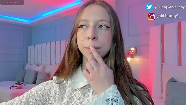 Snapshot of gabi_bunny chatting on 02.16.26 gabi bunny online show from 02.16.26