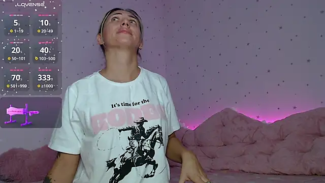 DeeaFUN25 online show from 10.31.25