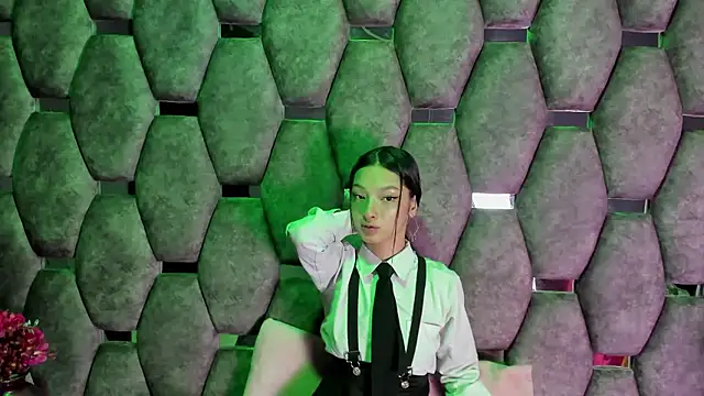 Snapshot of Aurora_18 chatting on 01.15.26 Aurora 18 online show from 01.15.26