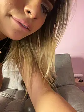 MiaWhitePink  online show from 02.07.25