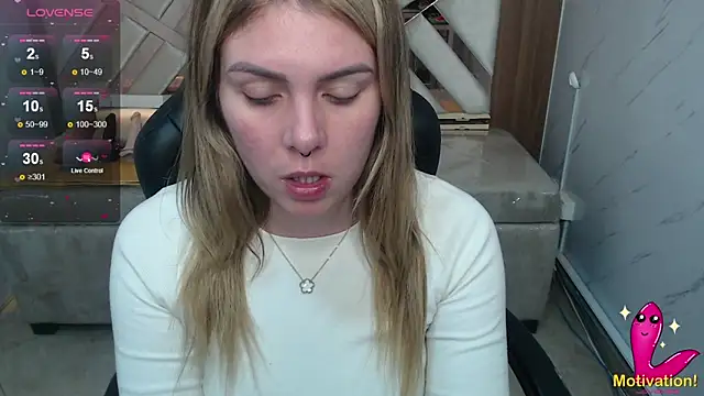 Snapshot of Paula_b_ chatting on 06.18.26 Paula b online show from 06.18.26