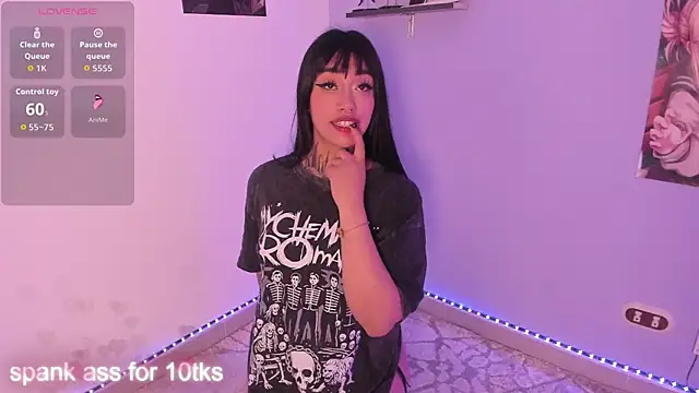 Akari1 Mischief online show from 09.29.25