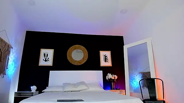 VioletPaket online show from 01.08.26