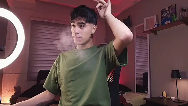 Snapshot of thiago_rockwelll chatting on 03.07.25 thiago rockwelll online show from 03.07.25