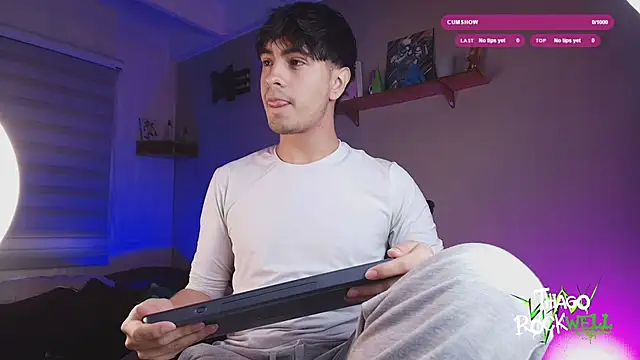 Snapshot of thiago_rockwelll chatting on 09.09.25 thiago rockwelll online show from 09.09.25