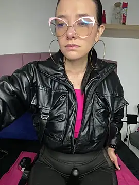 Isabella 21x online show from 03.11.25