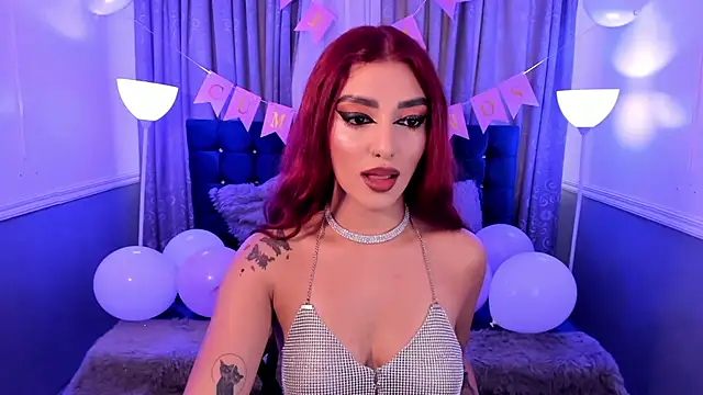 Snapshot of hallsredd chatting on 12.09.24 hallsredd online show from 12.09.24