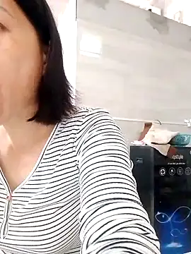 Aninyin22 online show from 11.14.25