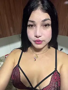 Bella TS  online show from 04.16.26