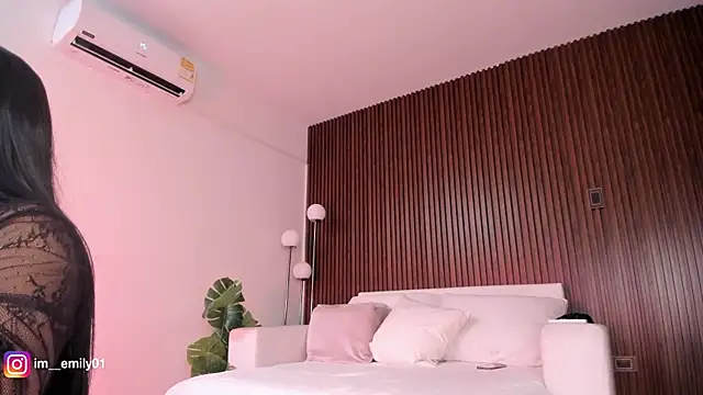 molly cams8 online show from 04.26.26