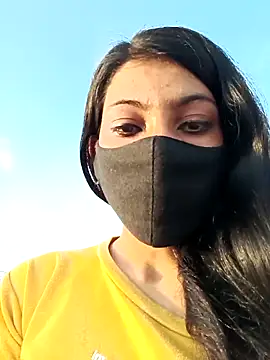 Snapshot of Noorkhatoon chatting on 02.11.25 Noorkhatoon online show from 02.11.25