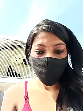 Snapshot of Noorkhatoon chatting on 02.19.25 Noorkhatoon online show from 02.19.25