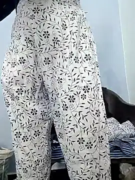 Snapshot of Noorkhatoon chatting on 09.17.25 Noorkhatoon online show from 09.17.25