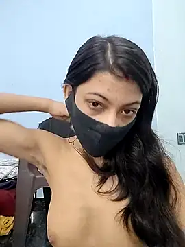 Snapshot of Noorkhatoon chatting on 10.17.25 Noorkhatoon online show from 10.17.25