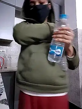 Snapshot of Noorkhatoon chatting on 12.15.25 Noorkhatoon online show from 12.15.25