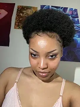 Snapshot of KimiAqua chatting on 12.14.24 KimiAqua online show from 12.14.24