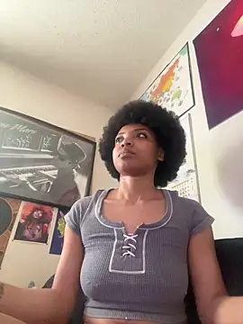 Snapshot of KimiAqua chatting on 03.13.25 KimiAqua online show from 03.13.25