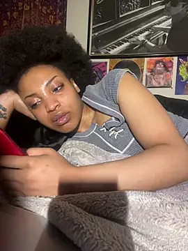 Snapshot of KimiAqua chatting on 03.14.25 KimiAqua online show from 03.14.25