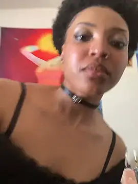 Snapshot of KimiAqua chatting on 03.17.25 KimiAqua online show from 03.17.25