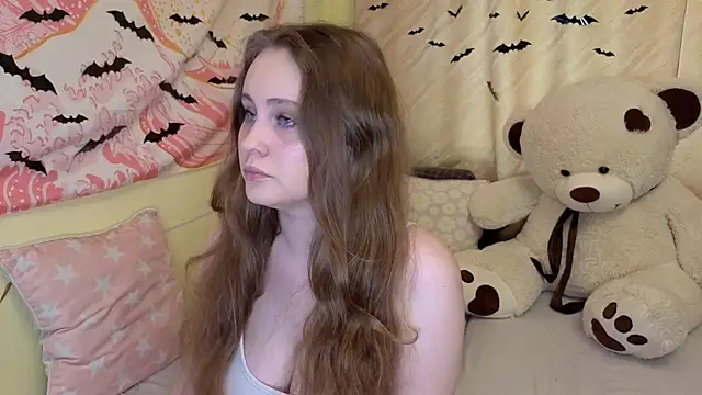 Snapshot of Sellya_Houston chatting on 11.13.25 Sellya Houston online show from 11.13.25