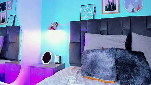 AmyPalmmer online show from 03.08.25