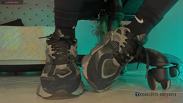 charlotte  grey online show from 01.12.26