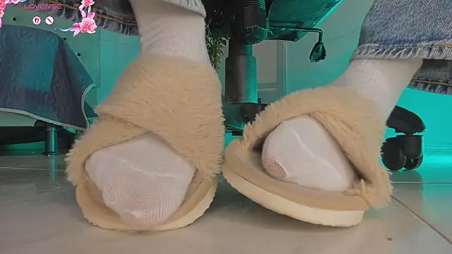 charlotte  grey online show from 02.07.26