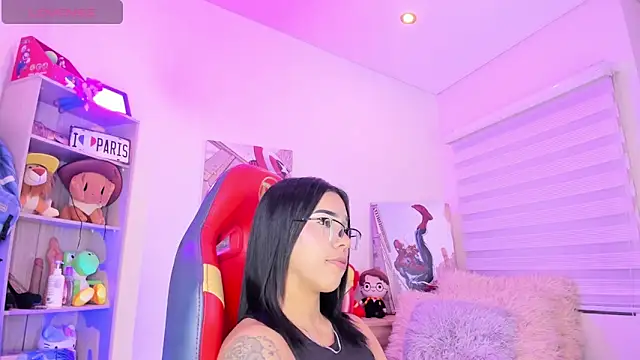 Snapshot of madelyn_rose_ chatting on 03.06.25 madelyn rose online show from 03.06.25