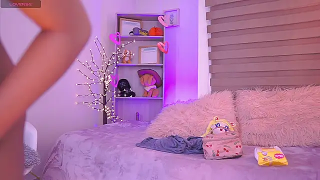 Snapshot of madelyn_rose_ chatting on 09.11.25 madelyn rose online show from 09.11.25