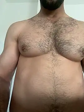 Snapshot of hotisraeli chatting on 02.03.26 hotisraeli online show from 02.03.26